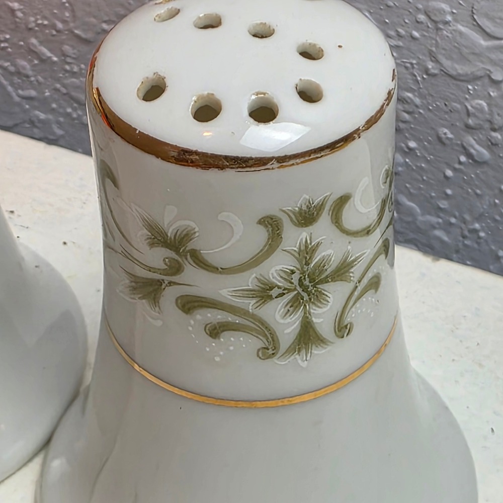 CLEARANCE 💲6️⃣ Vintage Allegro Green Collection Salt & Pepper Shaker Set Japan - Picture 2 of 6